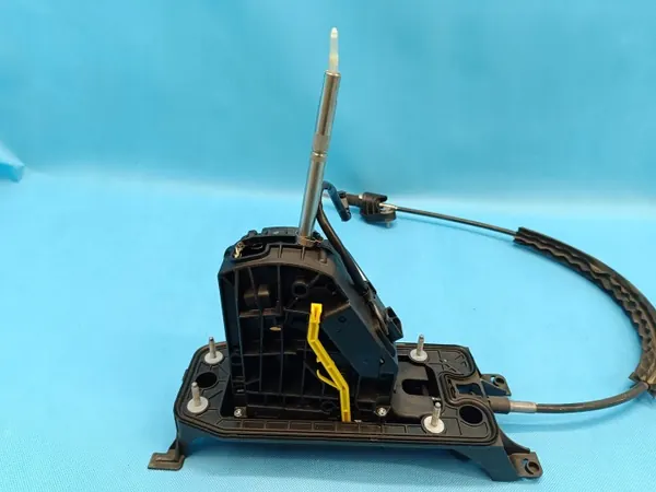 Selector de Marchas Skoda Kodiaq OEM 5QH713025AA Usado image 10