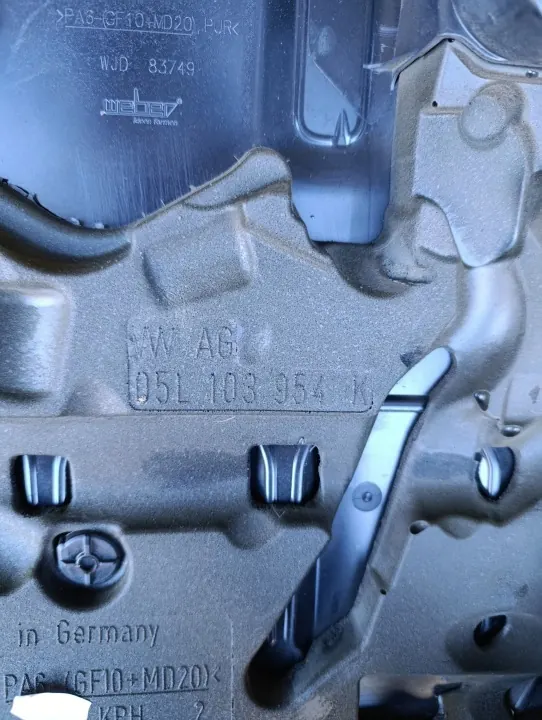 Couvercle Moteur VW Passat B8 2.0 TDI OEM 05L103925E image 4