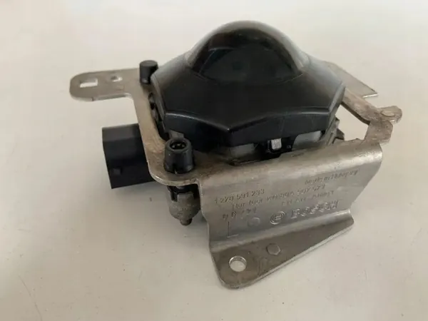 Audi Q5 (8R) Tutka OEM 80A907573 - Käytetty image 2