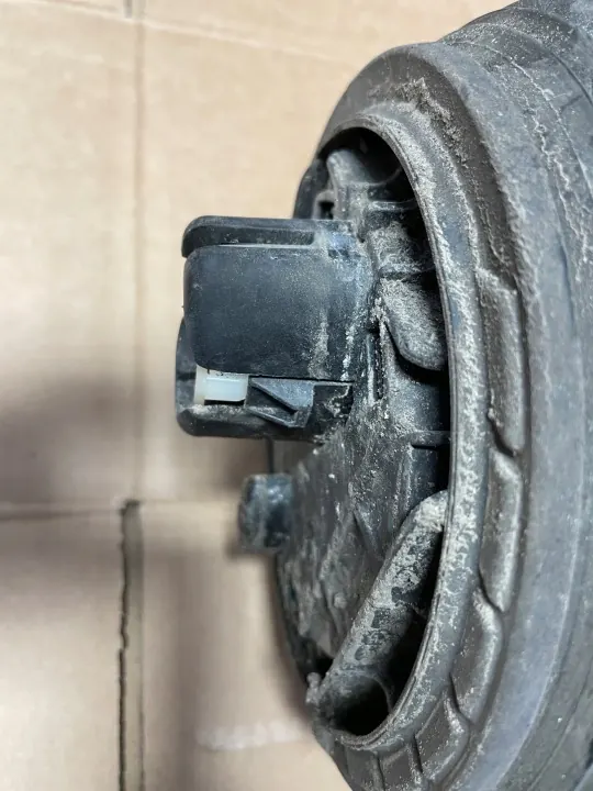 Luftfeder Audi Q8 OEM 4M0616002AB - Rechts hinten image 4