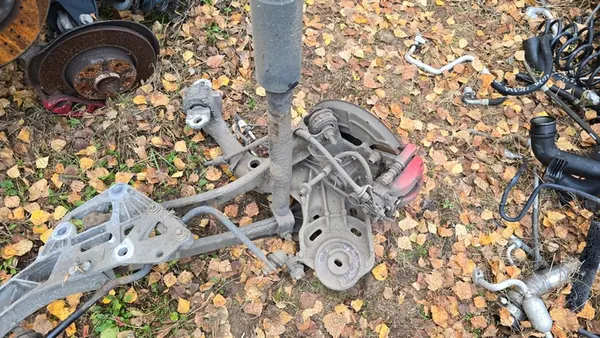 Trave Posteriore Alfa Romeo Giulietta image 2