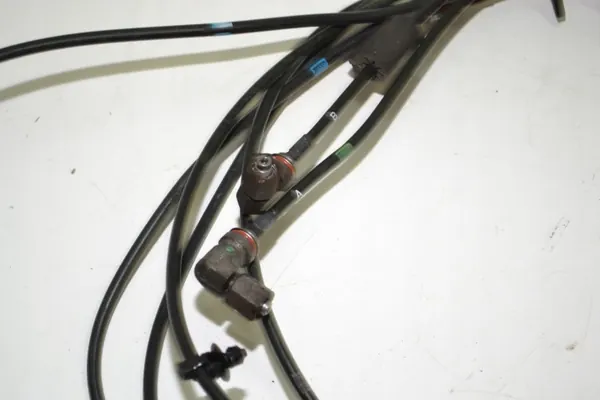 Flexible de vérin de levage de cabine OEM PRZEWÓD - Mercedes Actros MP4 image 3