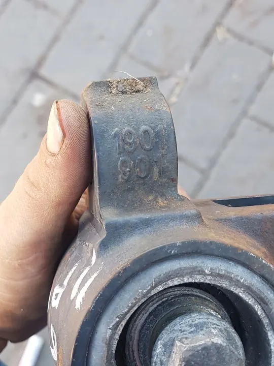 Support de Poutre de Basculage Cabine DAF Côté Droit OEM DAF image 3