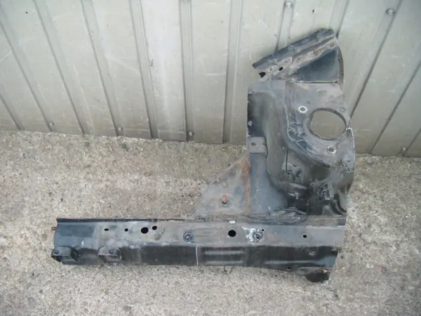 Mitsubishi OE Neljännespaneeli Etu Oikea Colt 6:lle image 3