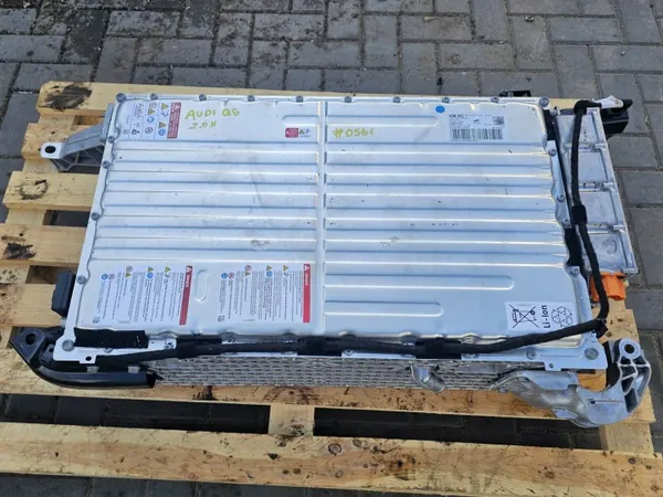 Batería Audi Q5e II OEM 80A915100E 37Ah Usada image 2