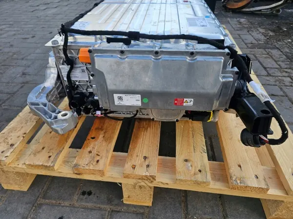 Batería Audi Q5e II OEM 80A915100E 37Ah Usada image 4
