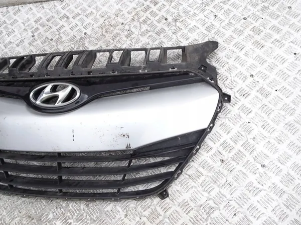 Hyundai OE 86351A6000 Radiator Grille image 3