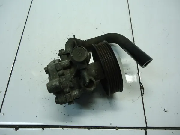 VW Mitsubishi Outlander II 2.0CRD 140PK BSY Stuurpomp image 4