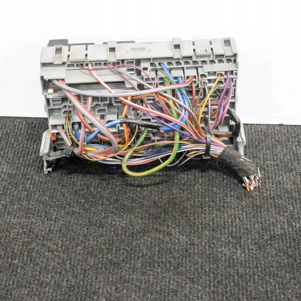 Caixa de fusíveis completa Ford Transit 2011 image 3