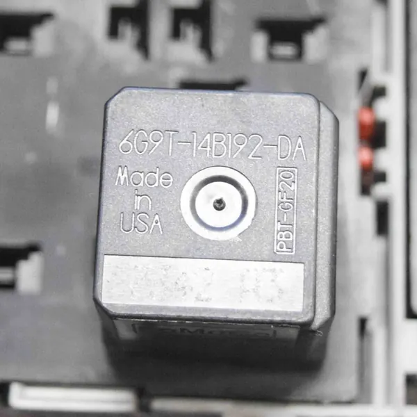 Caixa de fusíveis completa Ford Transit 2011 image 6