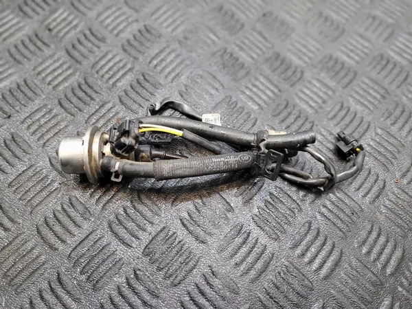 INJECTEUR ADBLUE A0004901113 MERCEDES C 300 W205 image 1