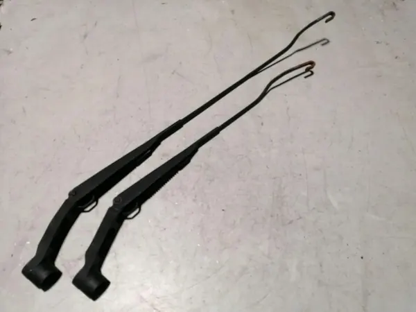 OEM 983201J000 Frontscheibenwischer für Hyundai i20 image 2