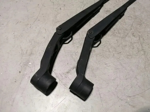 OEM 983201J000 Frontscheibenwischer für Hyundai i20 image 3