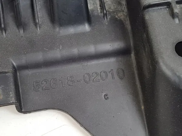 Toyota OEM 5261802010 Protetor Sob Para-choques - Usado image 8
