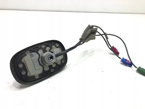 OEM 3C0035507T-antenni VW Passat B7 Sedanille image 3
