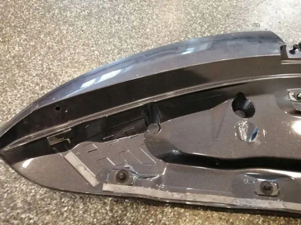 Spoiler de maletero Nissan Leaf I usado OEM 960303N0FA image 3