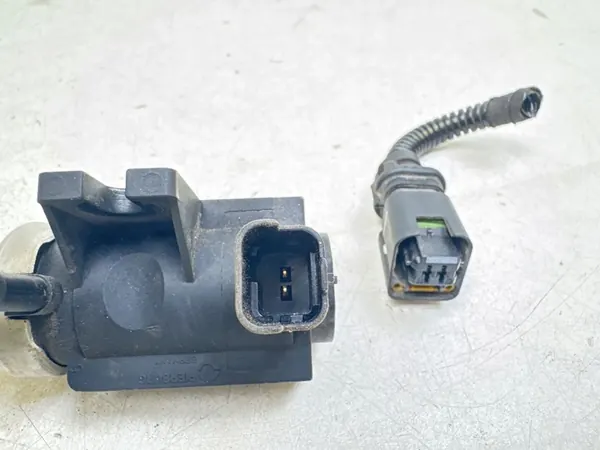 Vanne électromagnétique CITROËN C4 GRAND PICASSO II 1.6L diesel image 2