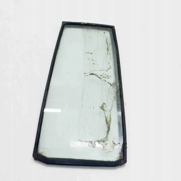 Vidro traseiro esquerdo OEM 6818960040 para Toyota Land Cruiser image 2