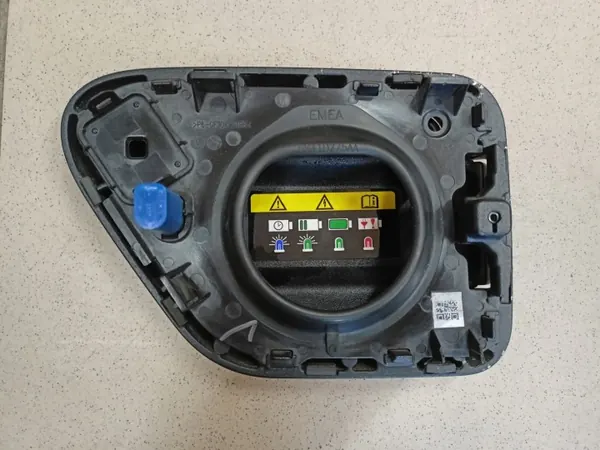 Tampa de porta de carga Jeep Wrangler 4XE Híbrido OEM 68467793AD image 3