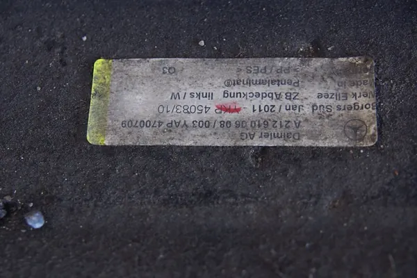 Mercedes W212 Underbody Cover Vänster image 5