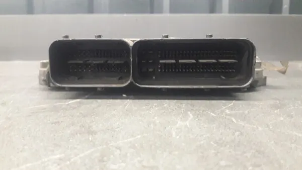 Unité de contrôle moteur FIAT GRANDE PUNTO 1.3JTD 51781568 image 3