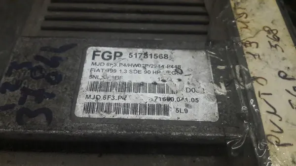 Unité de contrôle moteur FIAT GRANDE PUNTO 1.3JTD 51781568 image 4