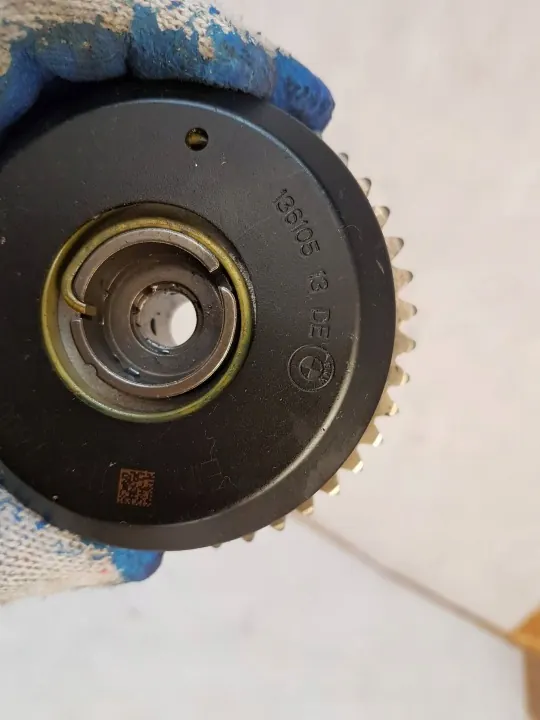 BMW VANOS-eenheid OEM 7600085 - Gebruikt OE-onderdeel image 4