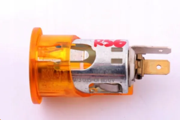 MINI OEM 7052720 Tändaruttag - Begagnad del image 8