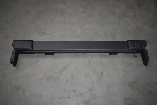 Rodillo de maletero Porsche OEM 971861957C - Usado image 3