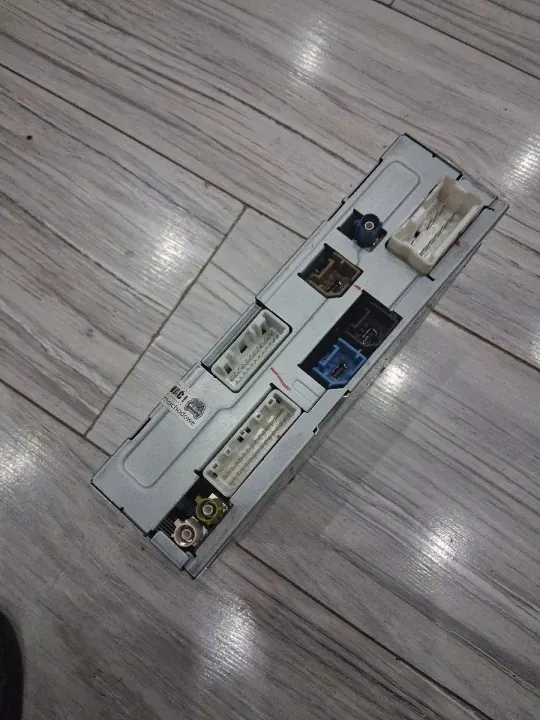 Renault Megane IV Multimediastation OEM 281151981R image 4