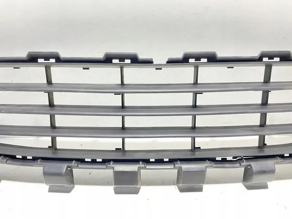 Front Bumper Grille Renault Megane II 8200412379 image 5