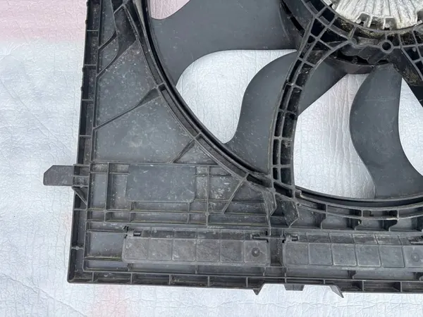 Kylarrubrik VW Crafter II 2.0 177HK OEM 2N0121205K image 2