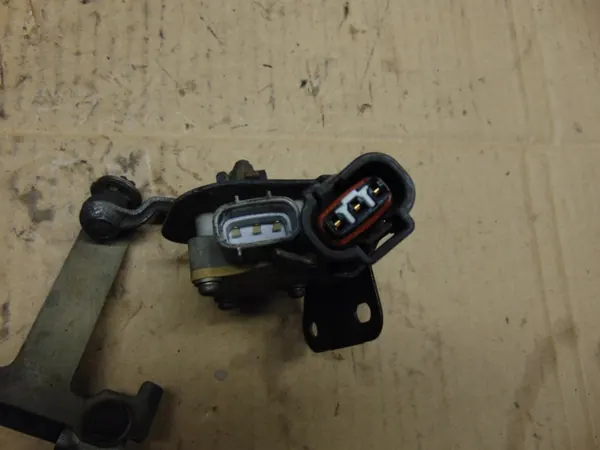 Sensor de Posición Xenon OEM 7C20 para Toyota Avensis II image 4