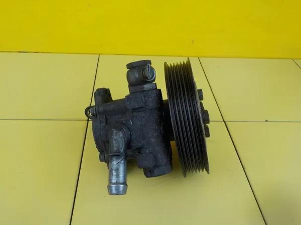 Bomba de direção assistida BMW X1 E84 E87 E90 2.0 D 678045902 image 3