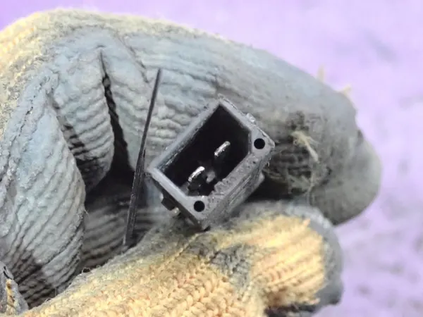 Audi A4 B5 Mozzo Anteriore Sinistro OEM 8D0407257AC image 8