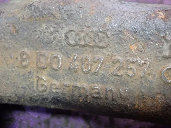 Audi A4 B5 Mozzo Anteriore Sinistro OEM 8D0407257AC image 9