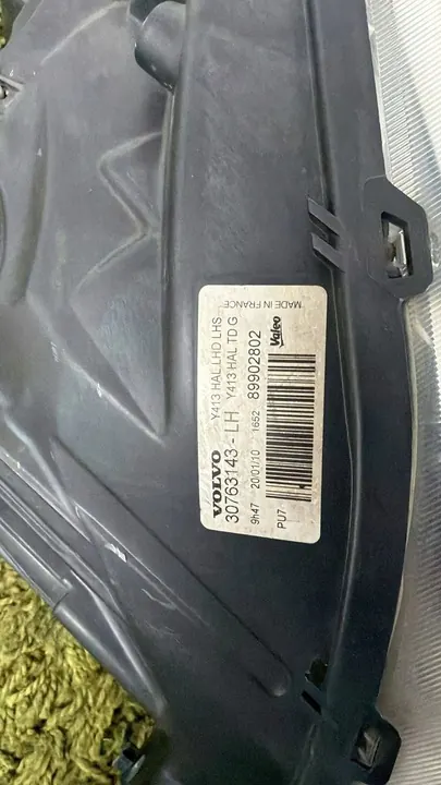 Vasen Etuvalaisin Volvo XC60 08-13 Käytetty image 4