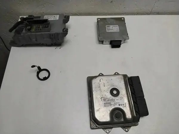 Kit d'allumage OEM 50520764 pour Fiat Doblo Cargo 1.3L image 2