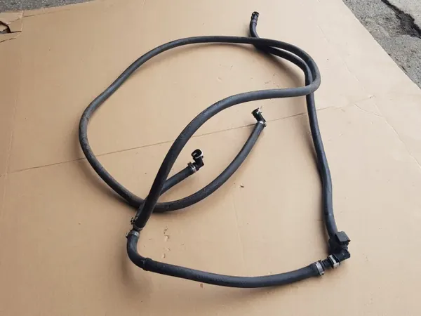 Manguera Lavafaros Parachoques Audi A4 B8 - OEM image 3