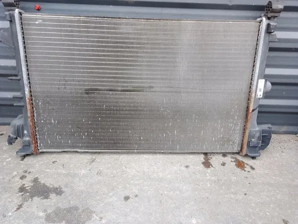 Radiador de agua Opel Signum 2.0 DTI image 2