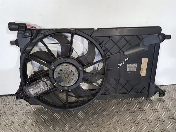 Fläktkåpa Volvo S40 2011 8M5H8C607RJ image 7