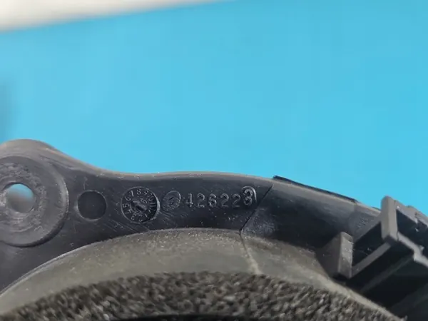 Audi A6 C6 Kaiutin OEM 4F0035411D - Käytetty image 5