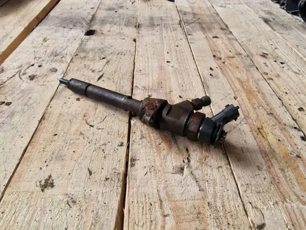 Injector OEM 0445110311 para Ford Focus III 1.6L image 2