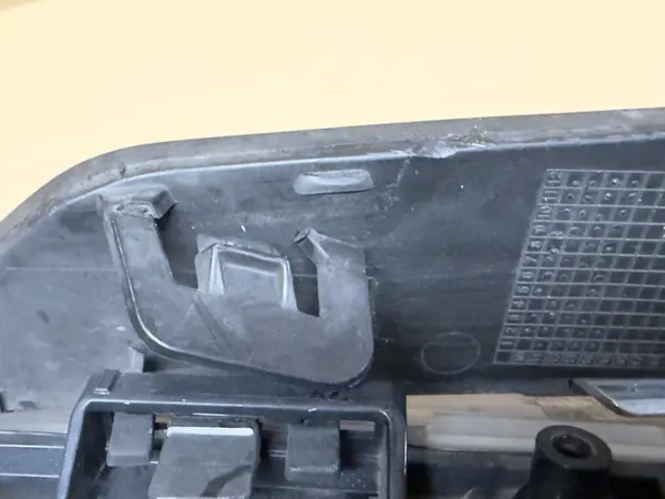 Mercedes C-klass W204 höger halogen LED DRL frontgrill image 6