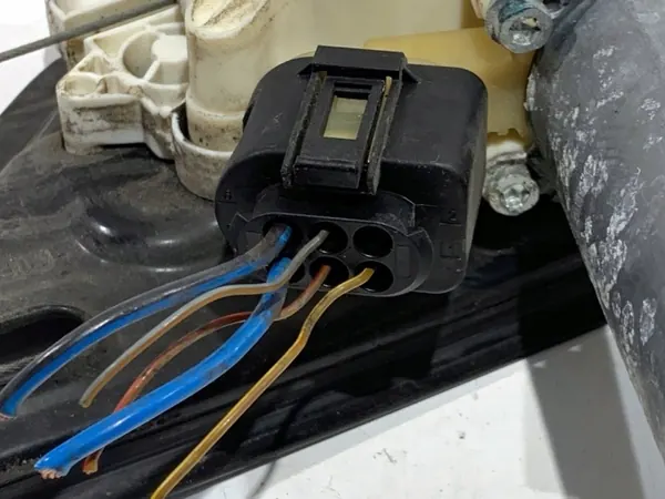 Fensterheber links vorne OEM 7197301 für BMW E71 image 4