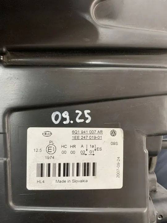 Farol dianteiro esquerdo Volkswagen Polo 05-08 6Q1941007AR image 4