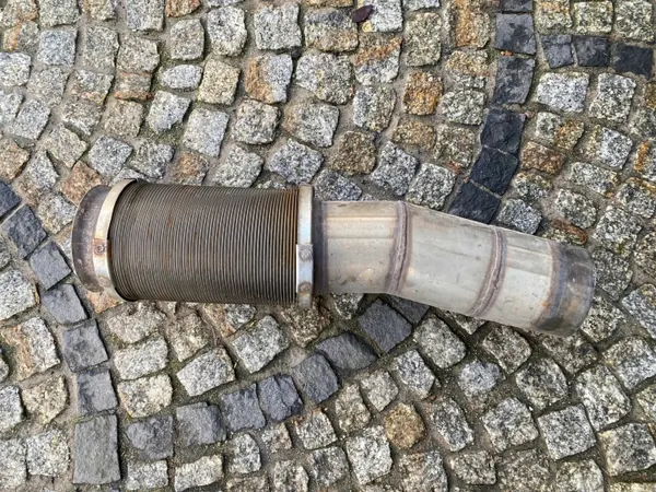 Mercedes 960 Actros MP4 pakoputki OEM 9604906319 image 4