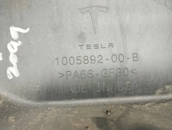 Tesla 100589200B Tampa de cinto dianteiro - Usado image 8