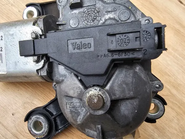 Heckwischermotor Opel Corsa C Valeo 09132802 image 4