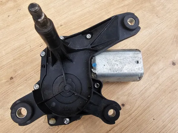 Heckwischermotor Opel Corsa C Valeo 09132802 image 6